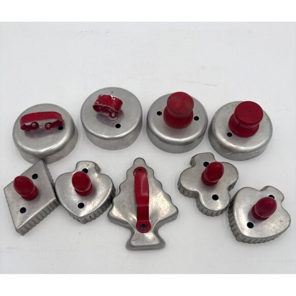 Vintage Christmas Cookie Cutters Red Green Handles Assorted Shapes 9 CT - Picture 2 of 5